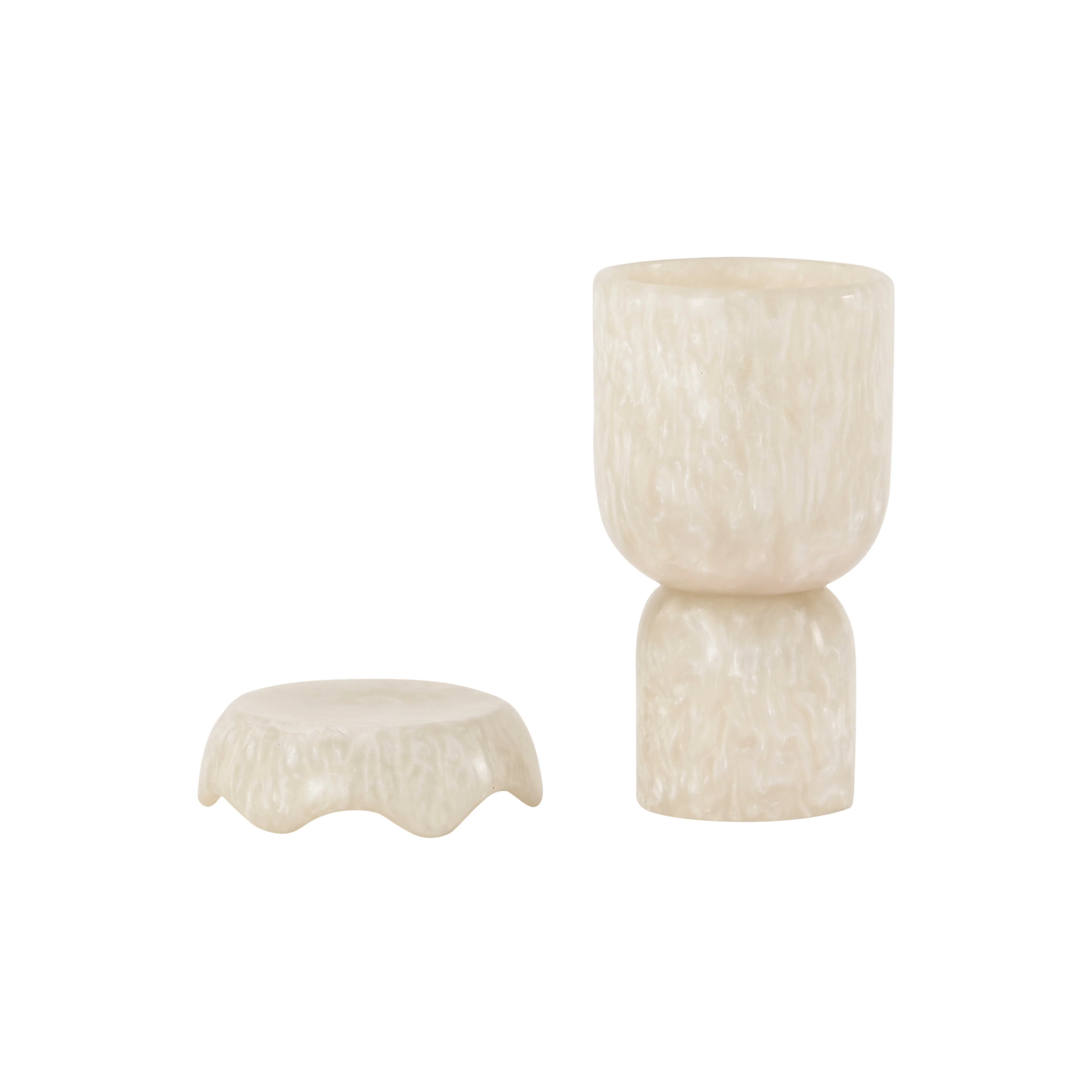 Platform Resin Kiddush Cup - Image 3